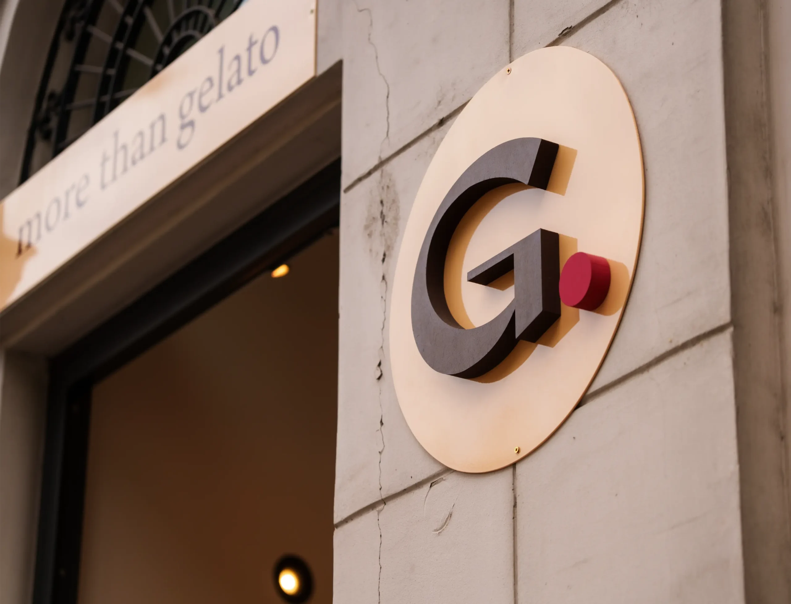 G. More Than Gelato felirat az üzletben